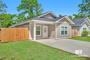18135 Hoiles St, Robertsdale, AL 36567 - Photo 1
