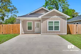 18135 Hoiles St, Robertsdale, AL 36567 - Photo 2