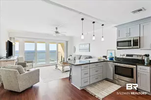 825 Bayshore Dr, Pensacola, FL 32507 - Photo 8
