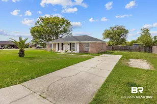 18979 Dalewood Cir, Robertsdale, AL 36567 - Photo 2