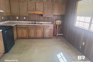 2211 Wolf Ridge Rd, Mobile, AL 36618 - Photo 6