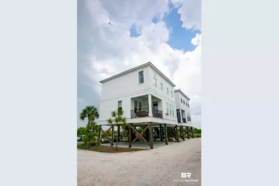 588 E Beach Boulevard #D, Gulf Shores, AL 36542 - Photo 2