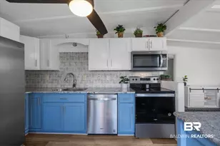221 W 6th Ave, Gulf Shores, AL 36542 - Photo 16