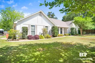 2102 Westchester Dr, Daphne, AL 36526 - Photo 2