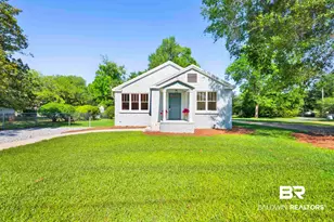 309 S Section St, Fairhope, AL 36532 - Photo 2