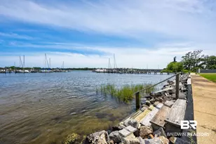 612 S 1st St, Pensacola, FL 32507 - Photo 4