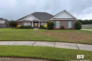 818 Onyx Ln, Fairhope, AL 36532 - Photo 1