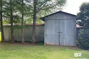 27498 Wilcox Rd, Robertsdale, AL 36567 - Photo 14
