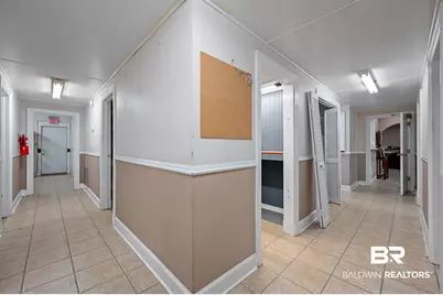 225 W Laurel Avenue, Foley, AL 36535 - Photo 8