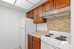 1080 N Seacliff Dr, Daphne, AL 36526 - Photo 14