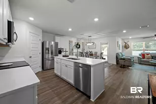 15806 Laurelbrooke Loop, Fairhope, AL 36532 - Photo 8