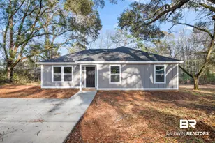107 W 15th St, Bay Minette, AL 36507 - Photo 1