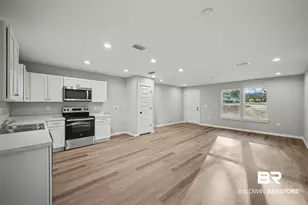 107 W 15th St, Bay Minette, AL 36507 - Photo 6