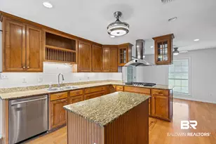 700 Cedar Ave, Fairhope, AL 36532 - Photo 2