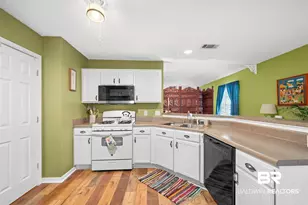 811 S Crystal Wells Ct, Fairhope, AL 36532 - Photo 12