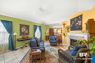 811 S Crystal Wells Ct, Fairhope, AL 36532 - Photo 6