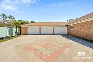 1255 Spring Valley Dr, Mobile, AL 36693 - Photo 10