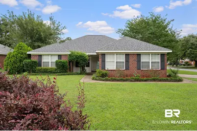 163 Oakwood Avenue, Fairhope, AL 36532 - Photo 1