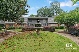 207 S Mobile St, Fairhope, AL 36532 - Photo 2
