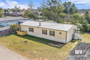 274 S Wren Ln, Robertsdale, AL 36567 - Photo 2