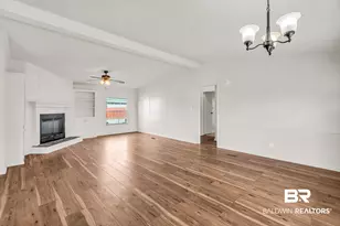 274 S Wren Ln, Robertsdale, AL 36567 - Photo 12