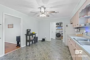 1011 N Pine St, Foley, AL 36535 - Photo 12