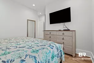 115 W 10th St, Gulf Shores, AL 36545 - Photo 20