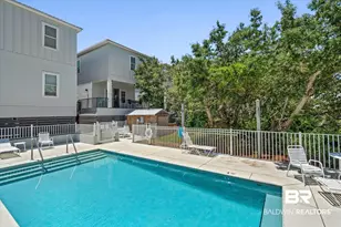 115 W 10th St, Gulf Shores, AL 36545 - Photo 4