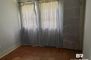 2213 Vivian Dr, Mobile, AL 36693 - Photo 8