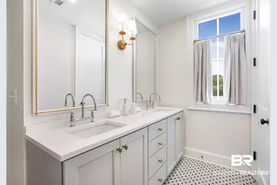 412 Fairhope Avenue #301, Fairhope, AL 36532 - Photo 6