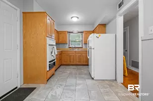 1517 Montpelier, Mobile, AL 36693 - Photo 6