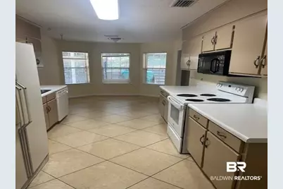 118 E Sara Avenue, Spanish Fort, AL 36527 - Photo 4