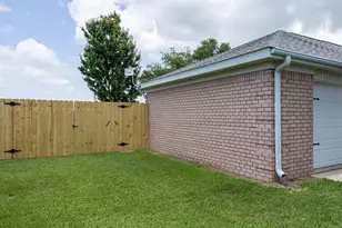 9015 Fairway Dr, Foley, AL 36535 - Photo 2