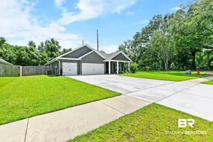 705 Calibre St, Fairhope, AL 36532 - Photo 1