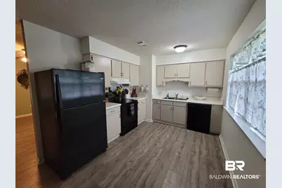 200 W Sycamore Avenue, Foley, AL 36535 - Photo 6