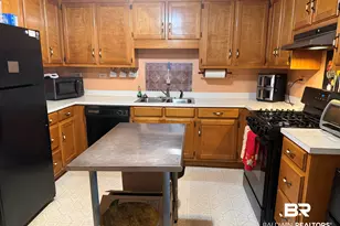 1401 Forest Ridge Rd, Mobile, AL 36618 - Photo 6