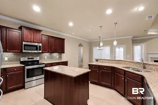 2081 Bourbon St, Foley, AL 36535 - Photo 8