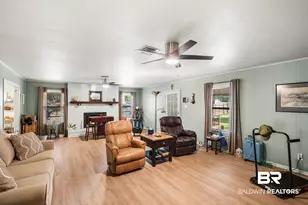 105 Brentwood Dr, Daphne, AL 36526 - Photo 4