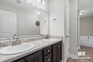 1254 W Forest Glen Dr, Mobile, AL 36618 - Photo 14