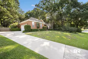 11163 Lake Cir, Daphne, AL 36526 - Photo 2