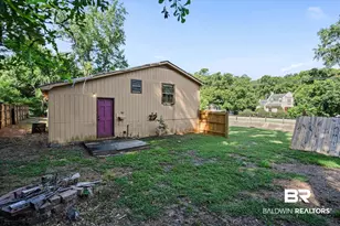 401 Frederick Ave, Fairhope, AL 36532 - Photo 20