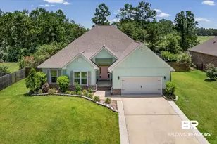 2118 Hogan Dr, Gulf Shores, AL 36542 - Photo 2
