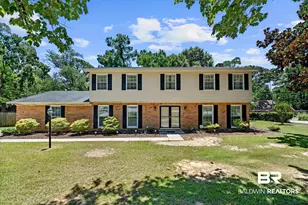 102 Iris Cir, Daphne, AL 36526 - Photo 2