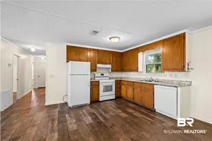 208 W Verbena Ave, Foley, AL 36535 - Photo 6