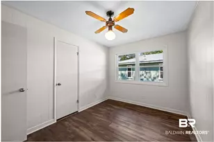 210 W Verbena Ave, Foley, AL 36535 - Photo 18