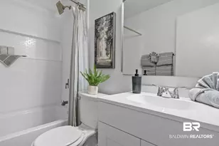915 Caroline Ave, Daphne, AL 36526 - Photo 32