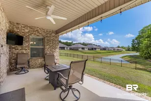200 Spur Ave, Fairhope, AL 36532 - Photo 2
