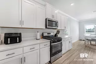 200 Spur Ave, Fairhope, AL 36532 - Photo 12