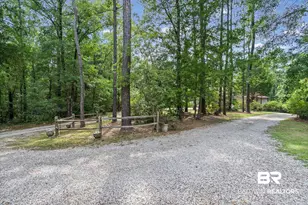 29447 Hidden Creek Cir, Daphne, AL 36526 - Photo 2