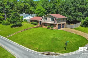 333 Ridgewood Dr, Daphne, AL 36526 - Photo 2